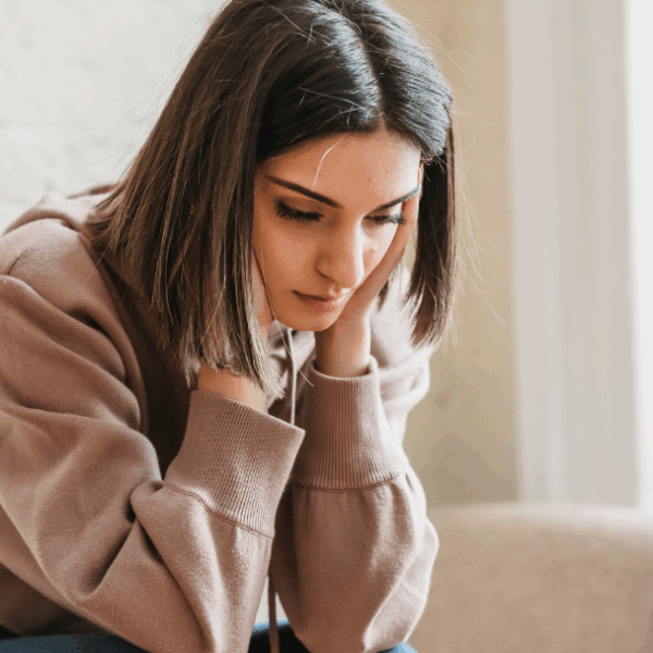 Experiencing people-pleasing anxiety from the fawn trauma response